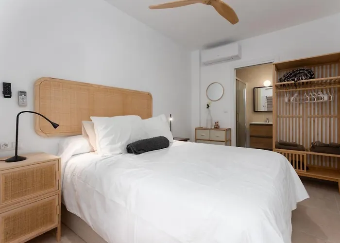 Casa Mata Violeta * エステポナ