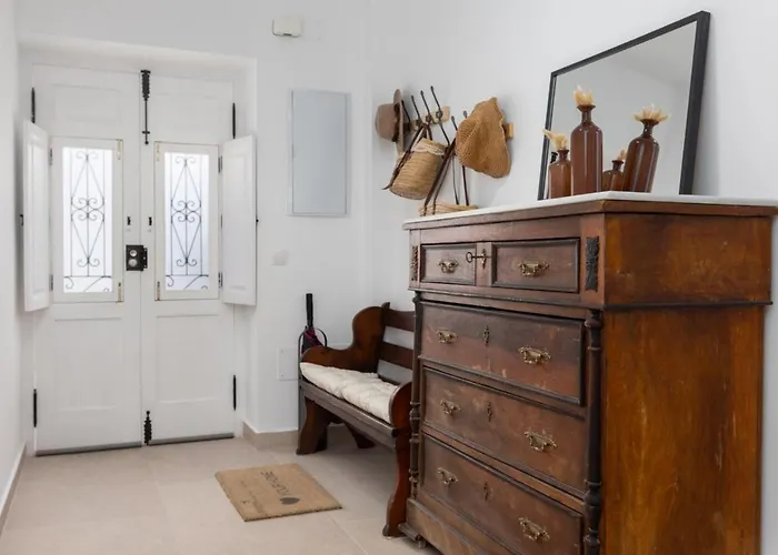 Casa Mata Violeta * エステポナ